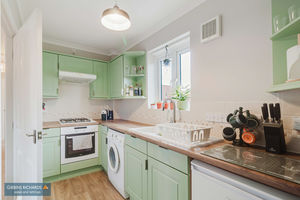 Kitchen- click for photo gallery
